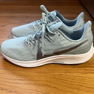 Nike Air Zoom Pegasus Womens Size 9.5 in Light Blue